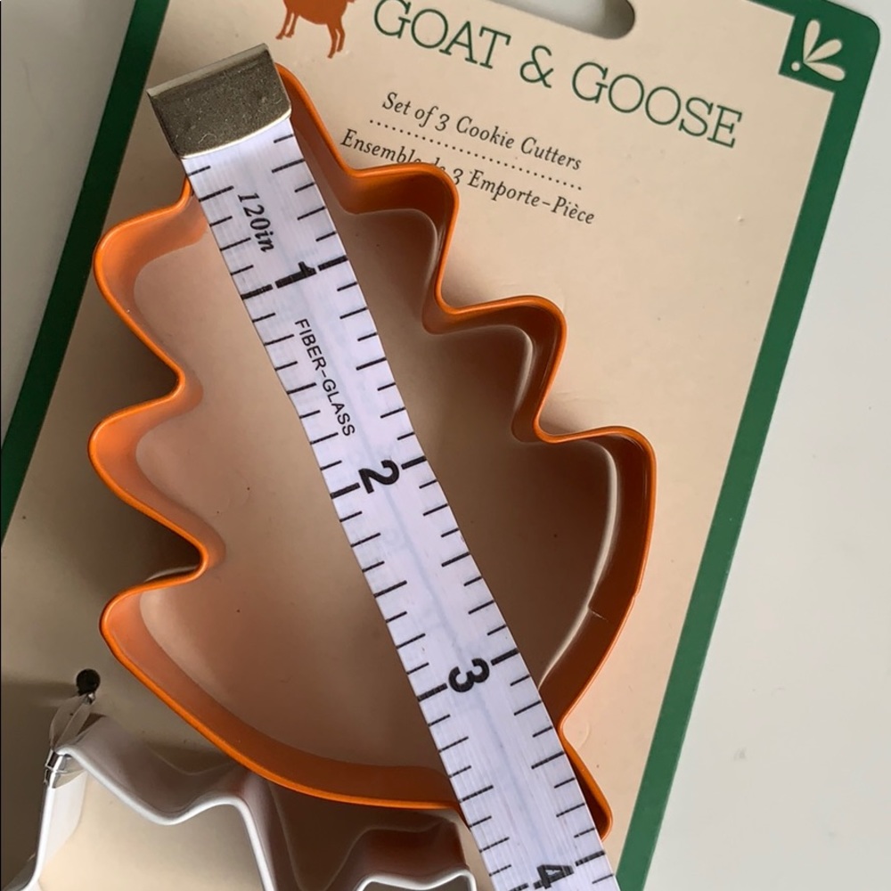 NEW! Cookie Cutters, Leaves & Acorn, NWT - Picture 4 of 6